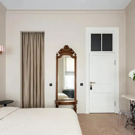 Comfortable Apartments, Very Quiet Versailles