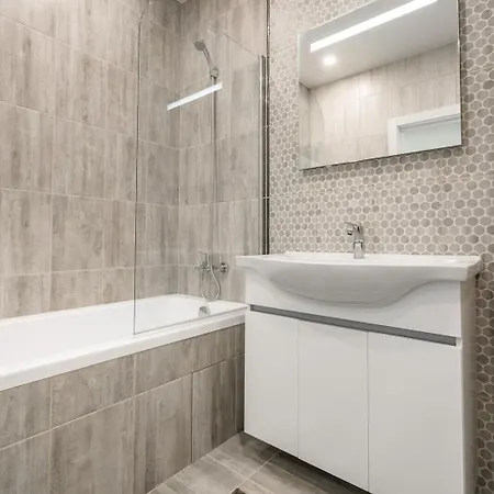Comfortable Apartments, Very Quiet *