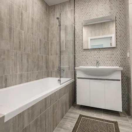 Comfortable Apartments, Very Quiet Apartment *